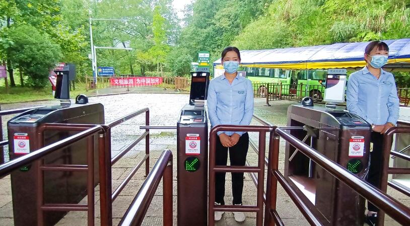 明創第三代社?？ㄗx卡器助力旅游景區實現三級應用